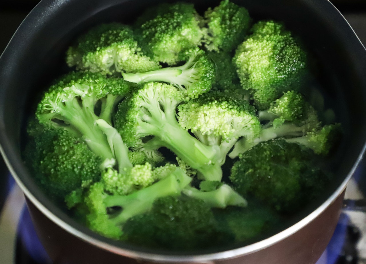 cooked broccoli for horses